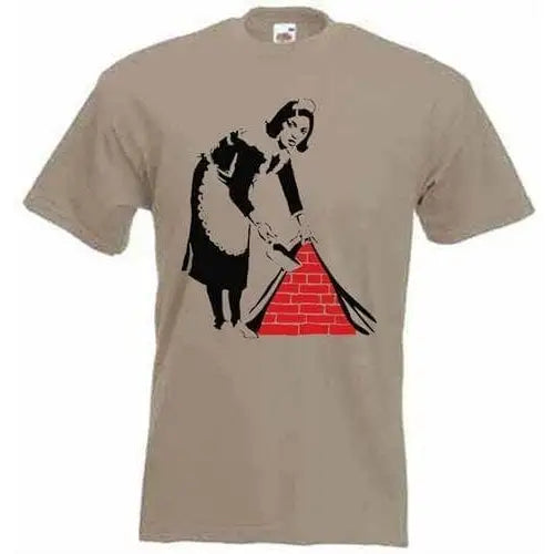 Banksy Maid Mens T-Shirt XL / Khaki
