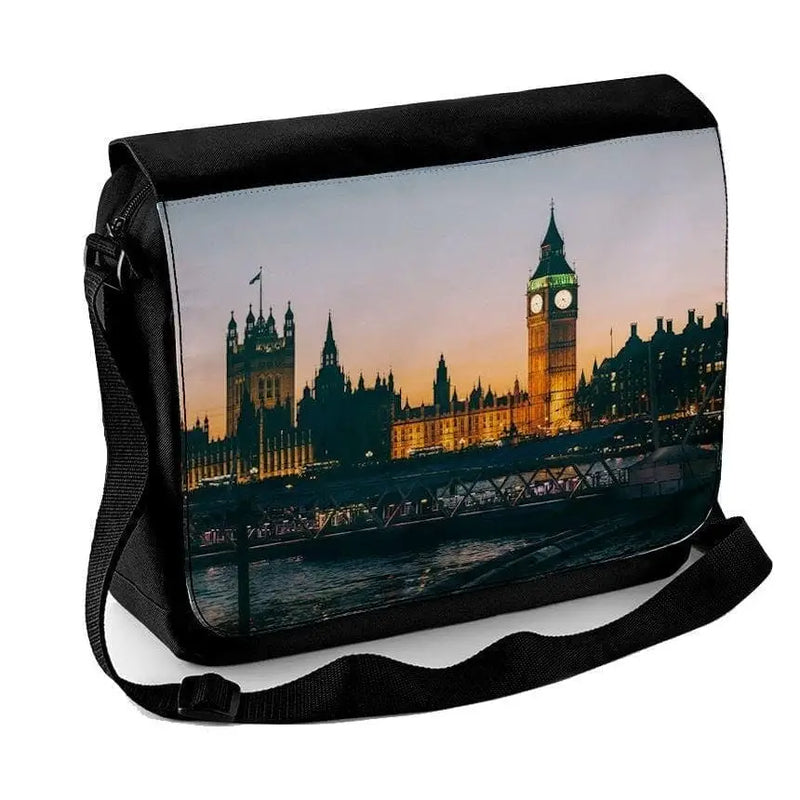 Big Ben and Houses of Parliament At Night Laptop Messenger Bag